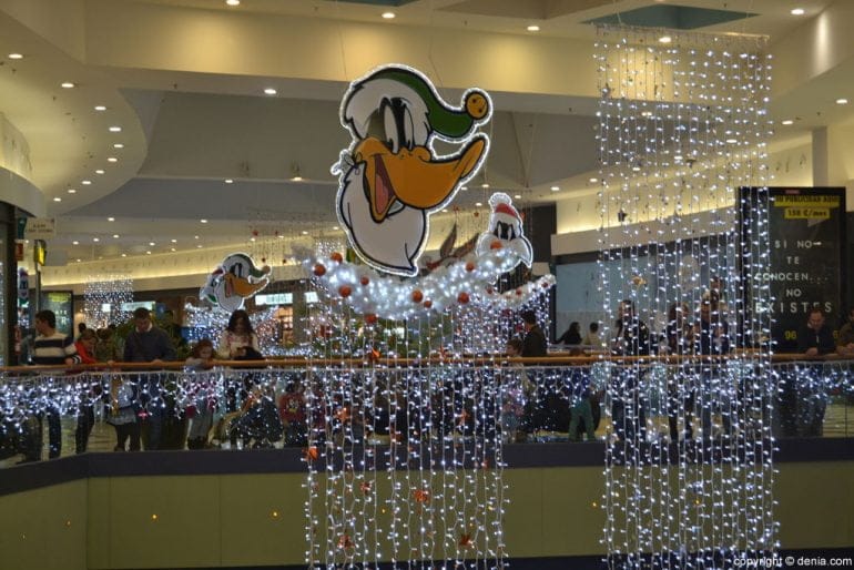 Iluminación Navideña en Portal de la Marina - Personajes de dibujos animados