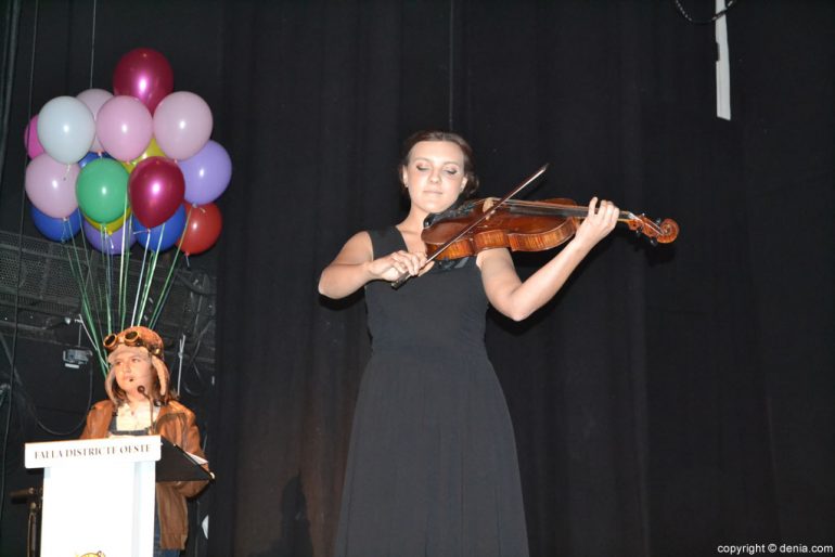 Presentación infantil Falla Oeste 2017 - Violinista