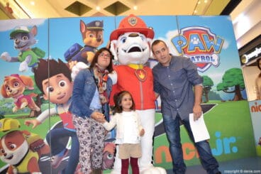 Visita de la Patrulla Canina al Centro Comercial Portal de la Marina – Familia con Marshall