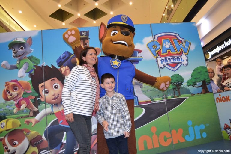 Visita de la Patrulla Canina al Centro Comercial Portal de la Marina - Fotografía con Chase