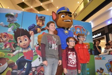 Visita de la Patrulla Canina al Centro Comercial Portal de la Marina – Foto con Chase
