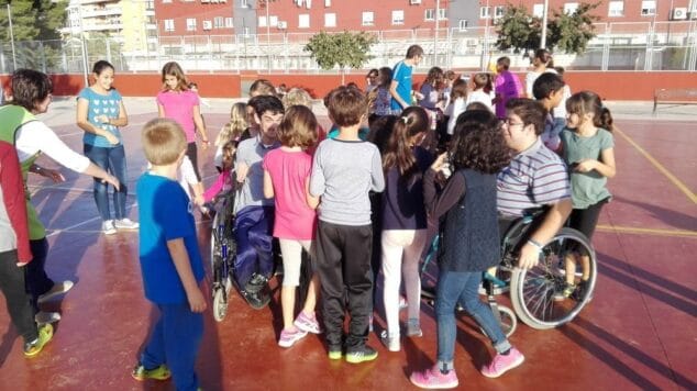 actividades de condenados al bordillo en el pou