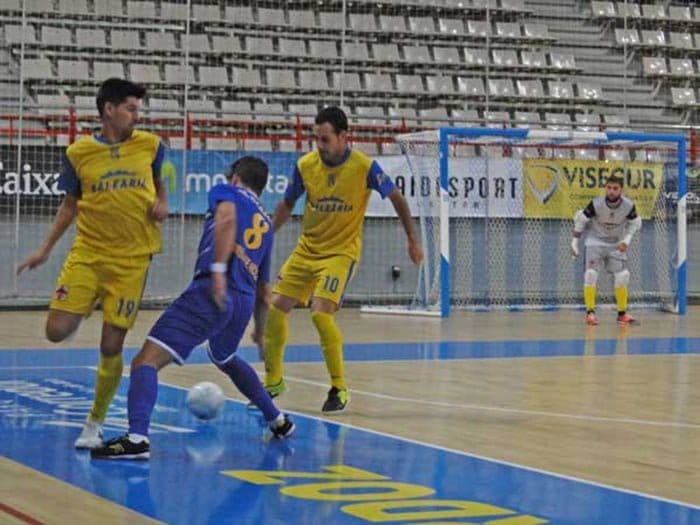 David Jaén y Juanjo defendiendo