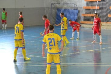 el denia fs atacando al talavera fs