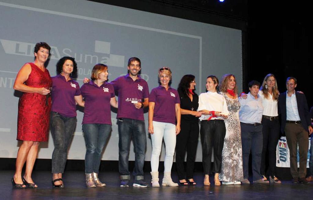 El Boga Marina El Portet galardonado con tres premios en la Gala del Remo valenciano 2 Galardones Veteranas Yolas +4