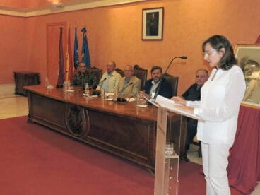Nieves Pamies durante el homenaje a Emilio Oliver