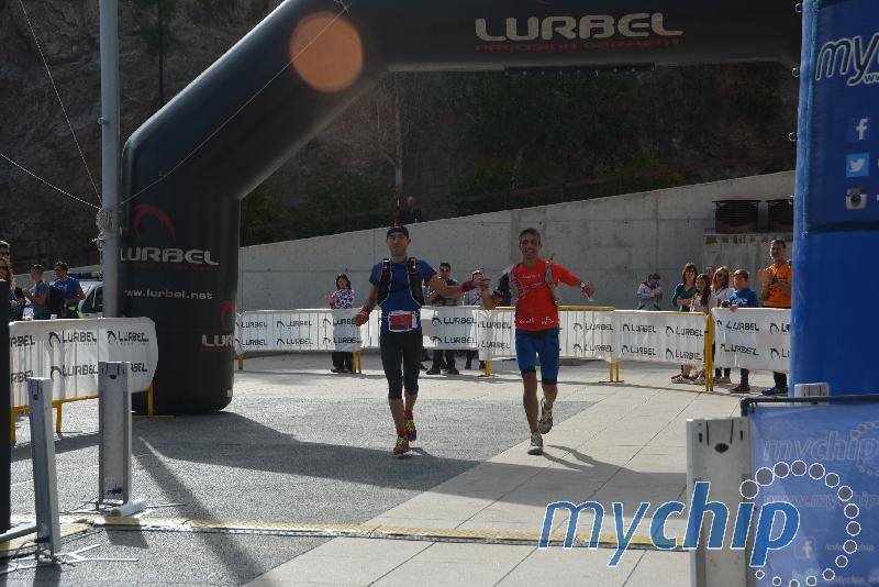 Pedro Martínez y Encarna Cardona subieron al podio en el Desafío Lurbel Aitana 1 Pedro Martínez entrando a meta