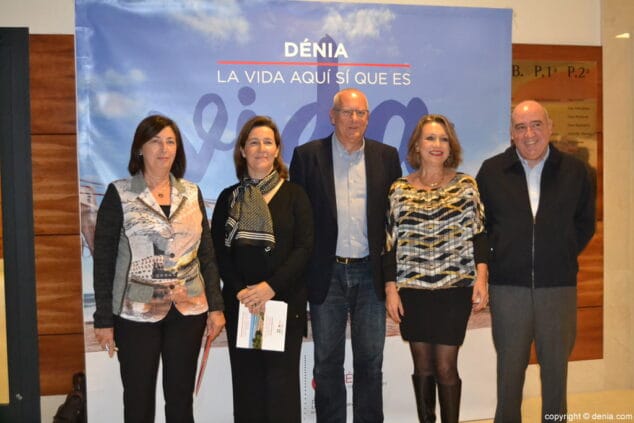 La implicación de la comarca en el proyecto de Ciudad Creativa de la Gastronomía protagoniza el foro del Arròs a banda 3 01 iv forum arros a banda denia ponentes