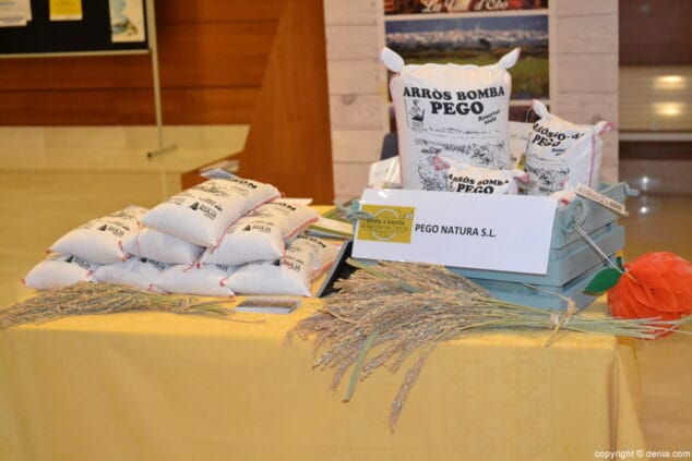 La implicación de la comarca en el proyecto de Ciudad Creativa de la Gastronomía protagoniza el foro del Arròs a banda 9 03 iv forum arros a banda denia arroz bomba de pego