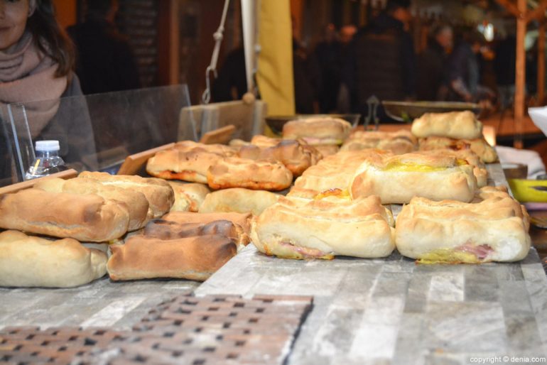 Mercado Medieval Dénia 2016 - Venta de pan artesano