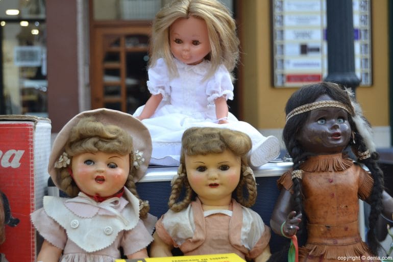 XIX Feria del Juguete Antiguo de Dénia - muñecas variadas