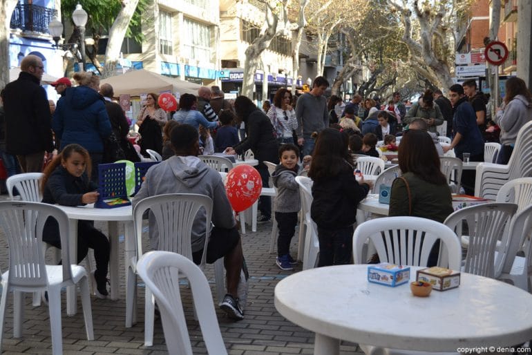 XIX Feria del Juguete Antiguo de Dénia - zona de juegos