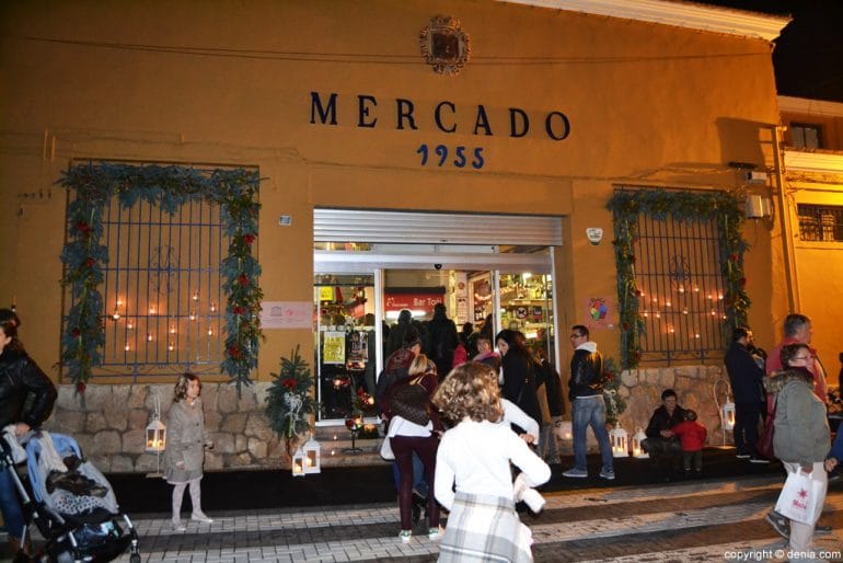 Nit de la Llum 2016 - Entrada al Mercat
