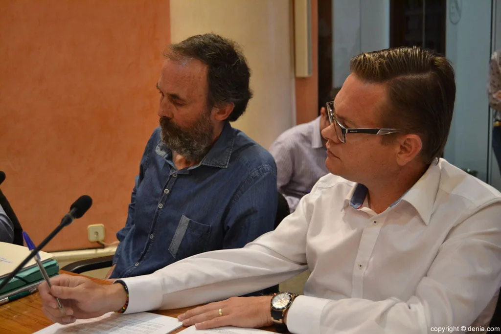 Podemos apoya el colegio internacional de Jesús Pobre pero duda sobre el emplazamiento 1 Antonio Losada y Alexander Roderkirchen