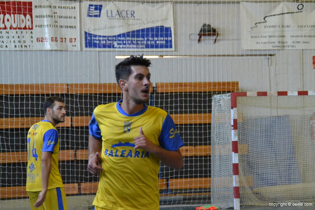 El Dénia Futsal cerró el año 2016 ganando al Buhersa Talayuela (4-2) 1 David Jaén y Blai jugadores del Dénia Futsal