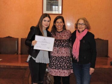 Eva Ronda con las representantes de Olifant