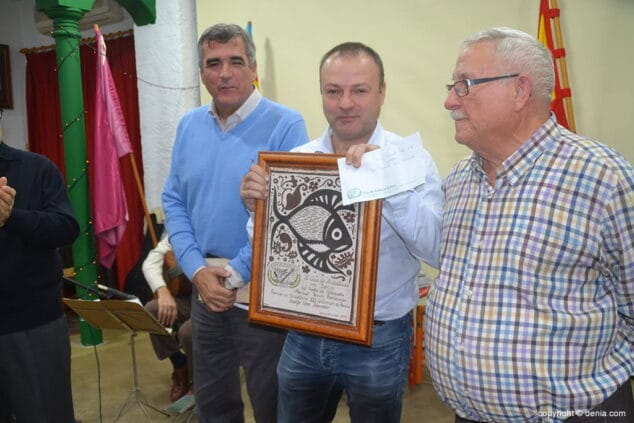 juan herraiz recogiendo el premio