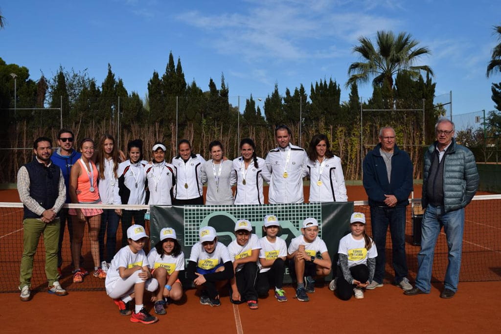 Jugadoras del CT Valencia y del CT Español