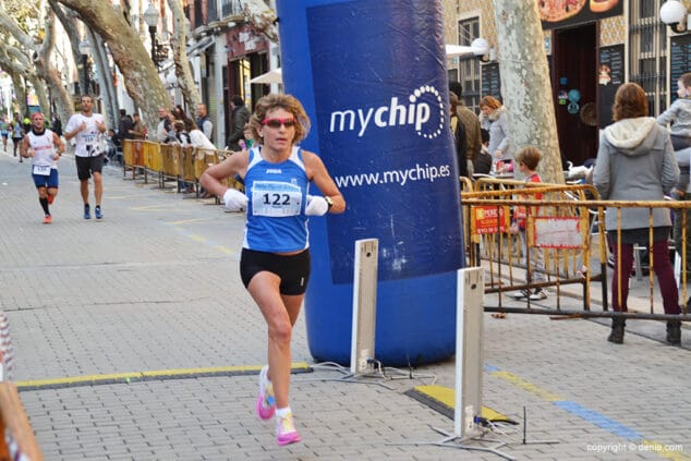 maxime mckinnon vencedora de la media maraton