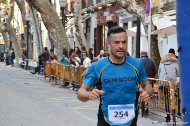 nuestro atleta pozuelo en marques de campo