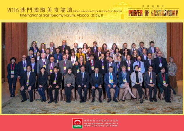 Dénia expone su proyecto gastronómico en Macao (China) 5 participantes en el foro gastronomico de macao