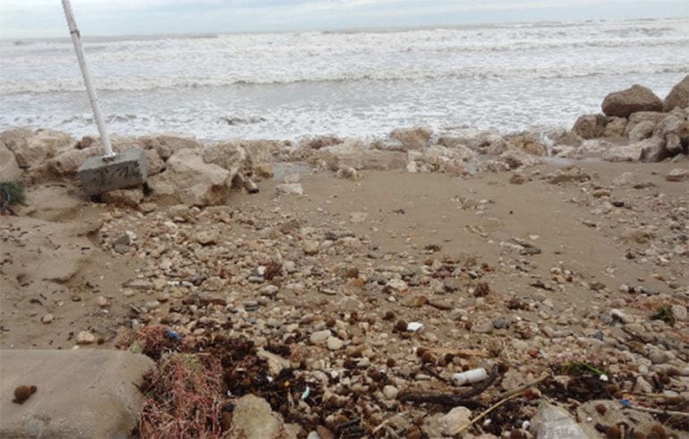Playa Deveses tras el temporal