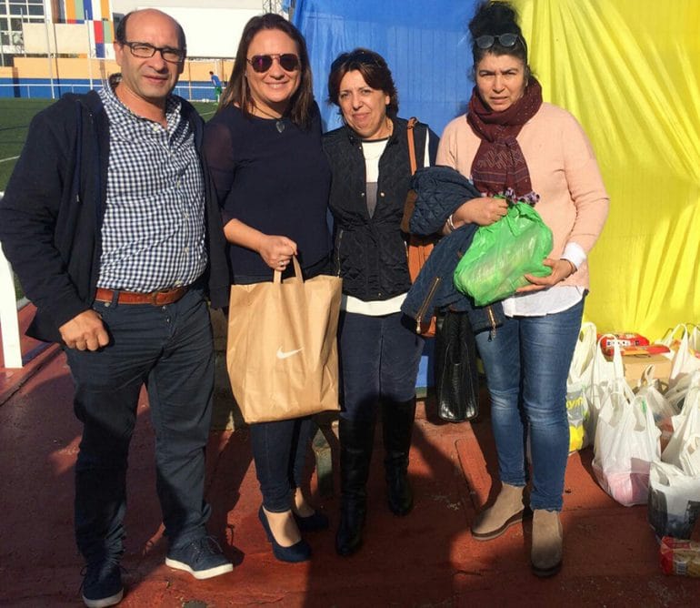 Seguidores con la presidenta Gema Estrela