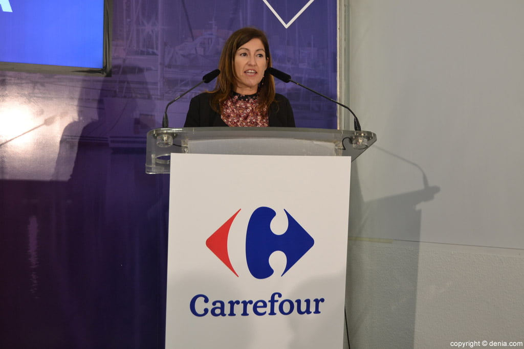 Eva Ronda concejala de comercio en la inauguración de Carrefour Dénia