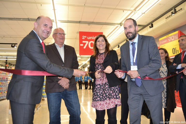 Corte de cinta de Carrefour Dénia