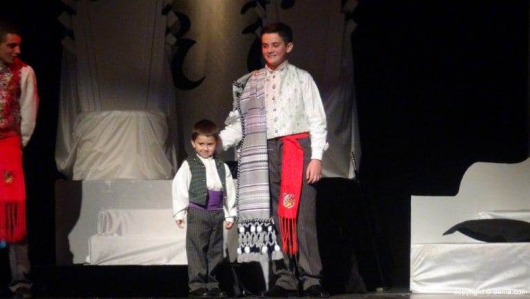 Presentación Darrere del Castell 2017 - Comisión infantil