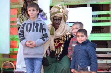 Visita de los Carteros Reales a Dénia – primos con el cartero real