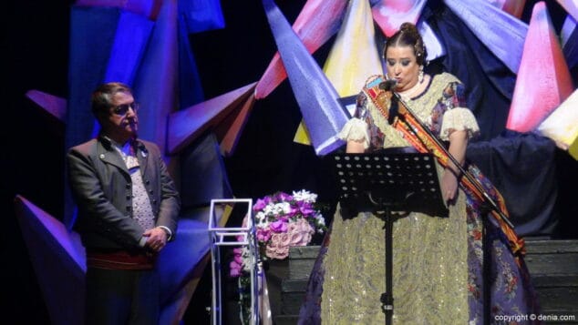 Baix la Mar navega en un mar de emociones para presentar a Silvia Chornet como fallera mayor 35 34 presentacion baix la mar 2017 discurso de silvia