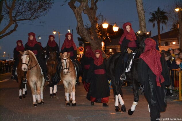 41 cabalgata reyes magos denia 2017 caballos