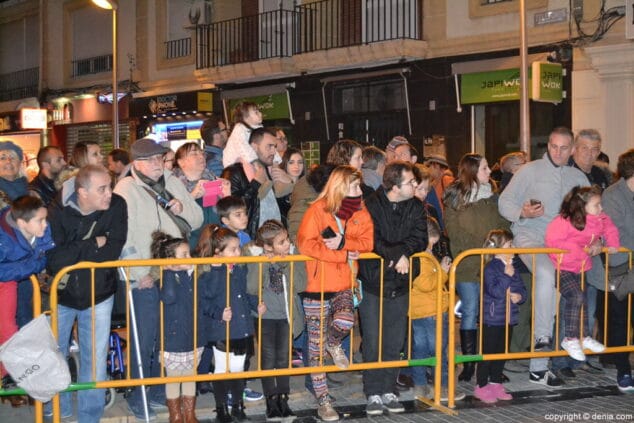 44 cabalgata reyes magos denia 2017 publico