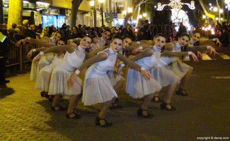 Cabalgata Reyes Magos Dénia 2017 - Ballet de Cuqui Ivars