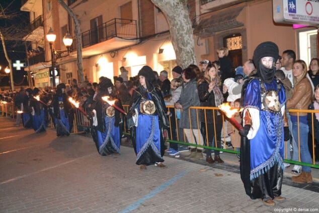 47 cabalgata reyes magos denia 2017 antorcheros de melchor