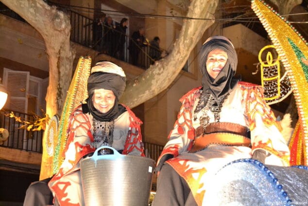 55 cabalgata reyes magos denia 2017 pajes de gaspar