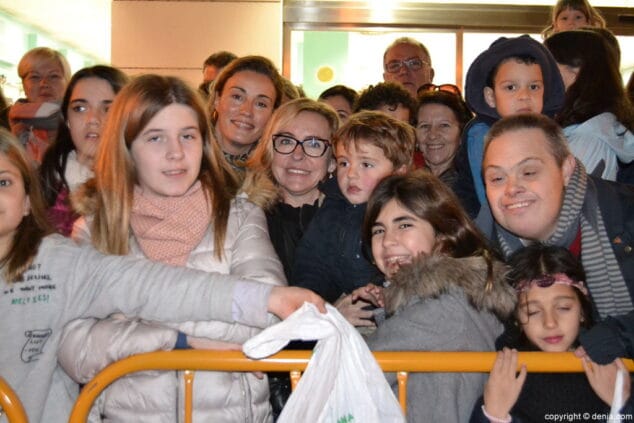 69 cabalgata reyes magos denia 2017 publico