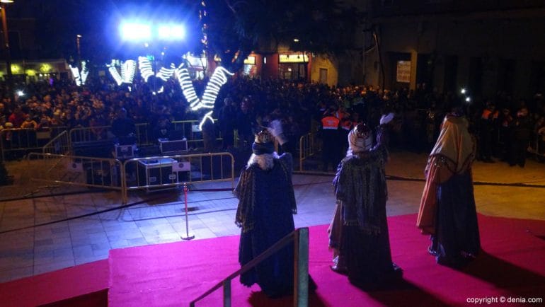 Cabalgata Reyes Magos Dénia 2017 - Saludo de los Reyes