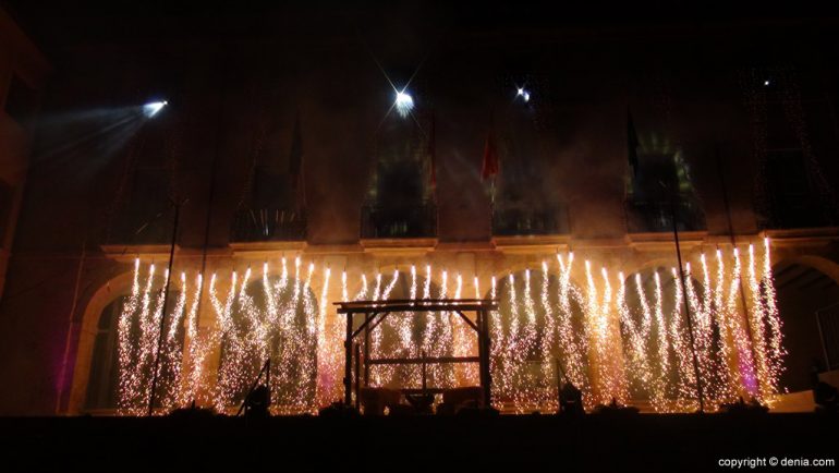 Cabalgata Reyes Magos Dénia 2017 - Castillo de fuegos artificiales