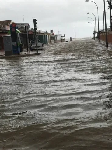 Acceso a la playa de Las Brisas de Dénia