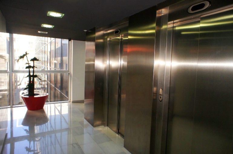 ascenseurs bureau Euroholding