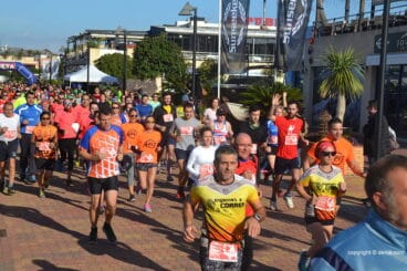 Atletas cubriendo los primeros metros