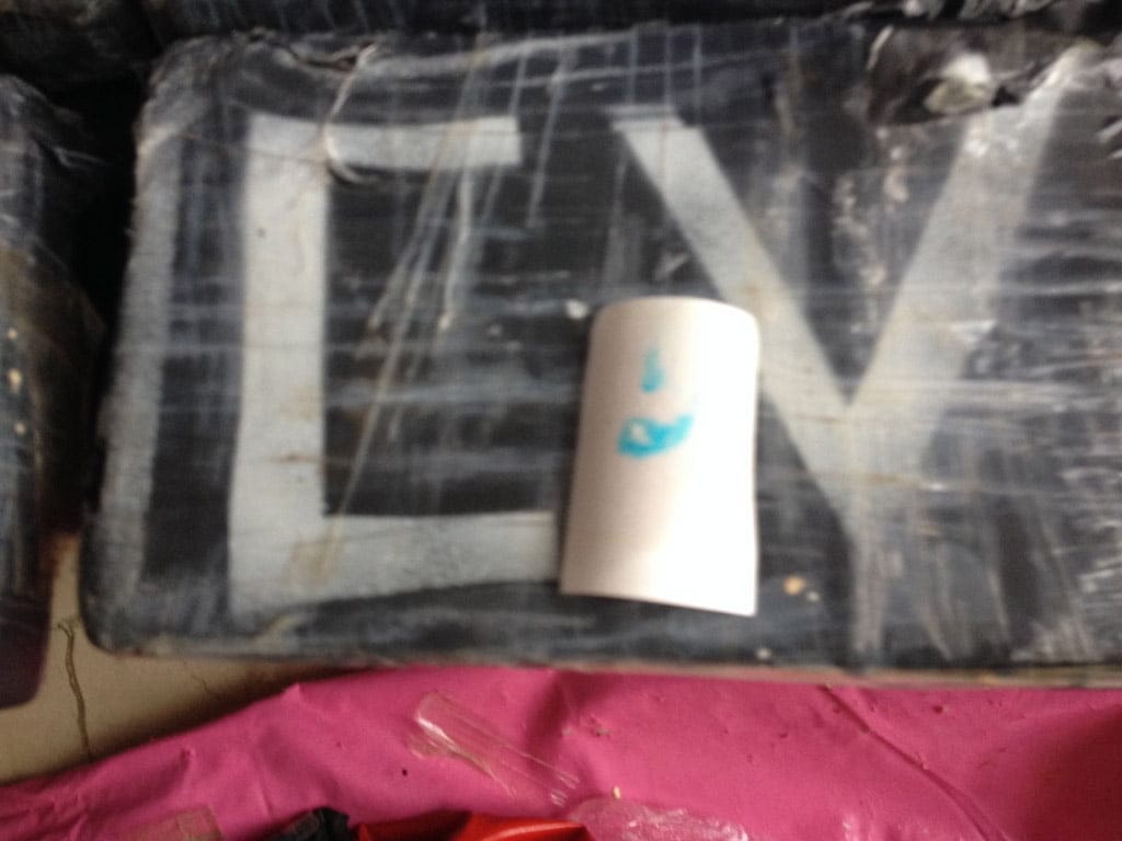 El temporal devuelve a la costa de Dénia una mochila con 1.250 gramos de cocaína 1 bolsas de cocaina halladas en denia