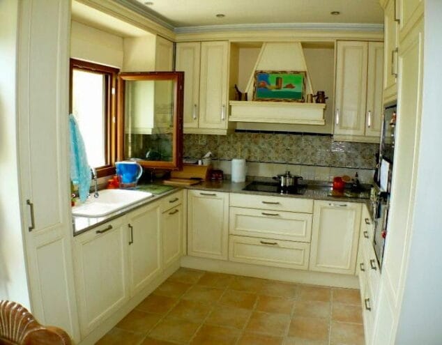 Euroholding te ofrece un chalet magnífico con 350m2 y 930m2 de parcela 5 cocina equipada euroholding