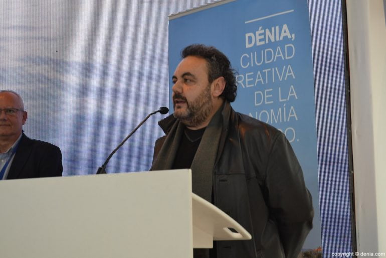 José Pastor during the presentation of the BSO of the Red Gamba of Denia