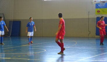 jugadores del paidos ante la rectoria fs