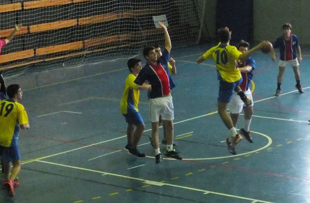 juveniles del garbi ante agustinos