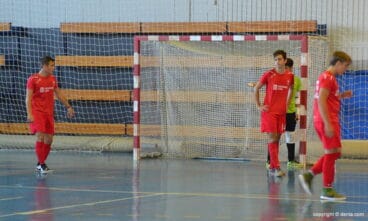 juveniles del paidos en posicion defensiva