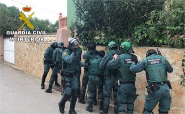 la guardia civil libera en denia a dos mujeres obligadas a prostituirse